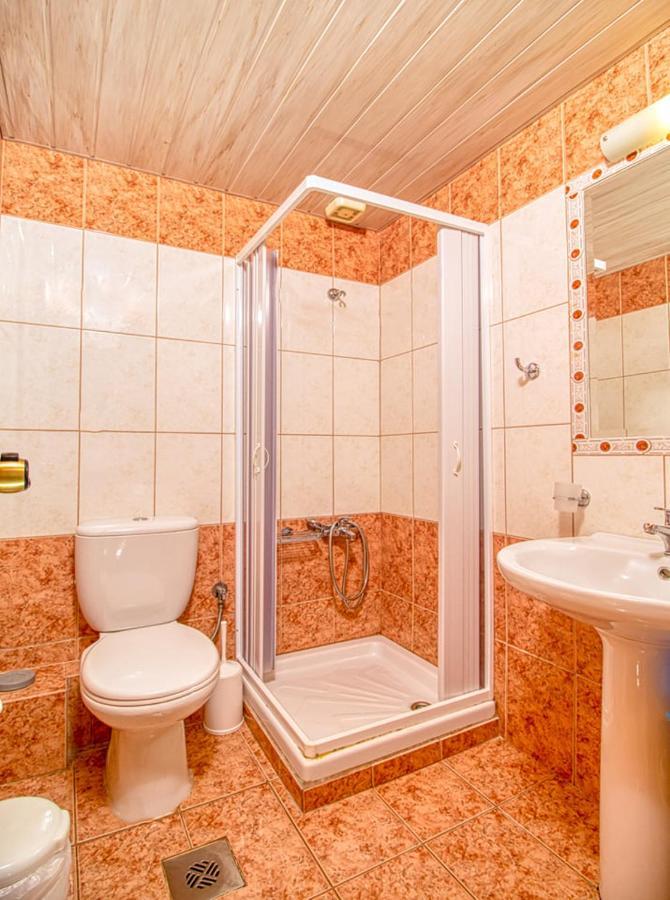 Kydoni Apartments And Studios Agia Marina  Екстер'єр фото