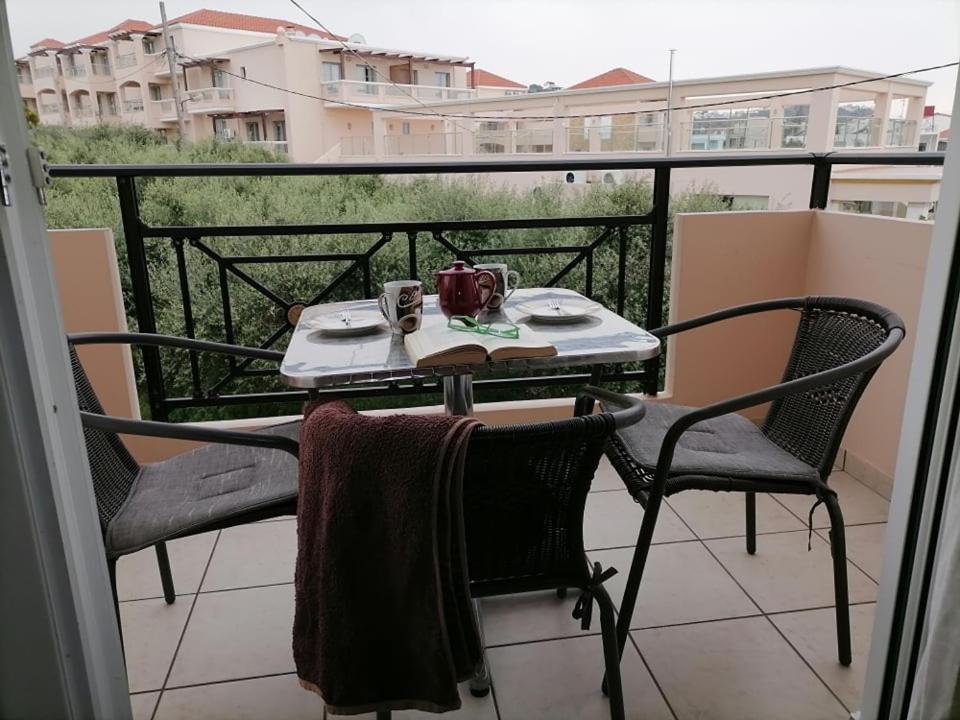Kydoni Apartments And Studios Agia Marina  Екстер'єр фото